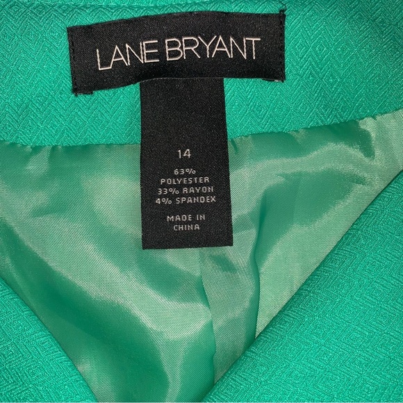 Lane Bryant Green Blazer with Silver Toggle Closure & Fitted Silhouette - Picture 2 of 3